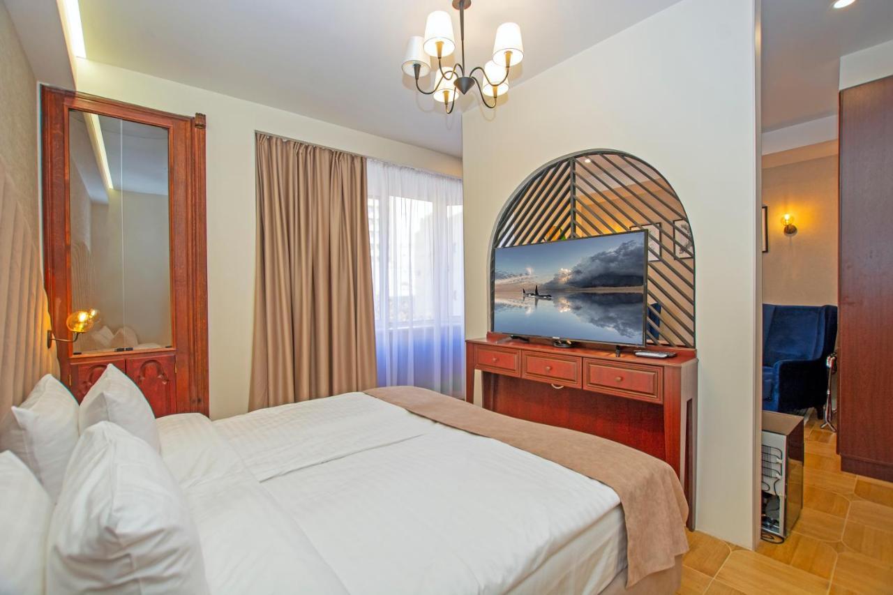 Cartez Hotel Yerevan Exterior foto