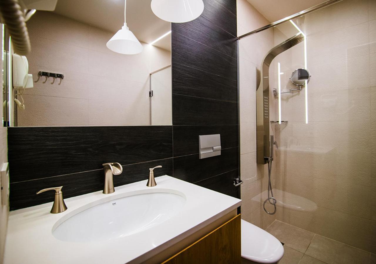 Cartez Hotel Yerevan Exterior foto